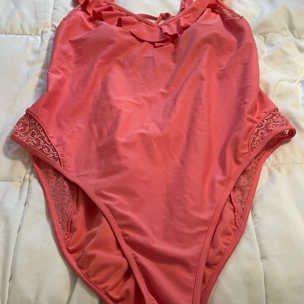 No Boundaries Juniors 15/17 LARGE Coral lace corset ties one piece bathing suit
